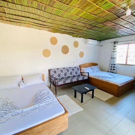 Le Dona Kribi Hotel Bagian luar foto