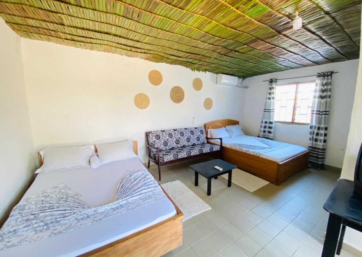Le Dona Kribi Hotel Bagian luar foto