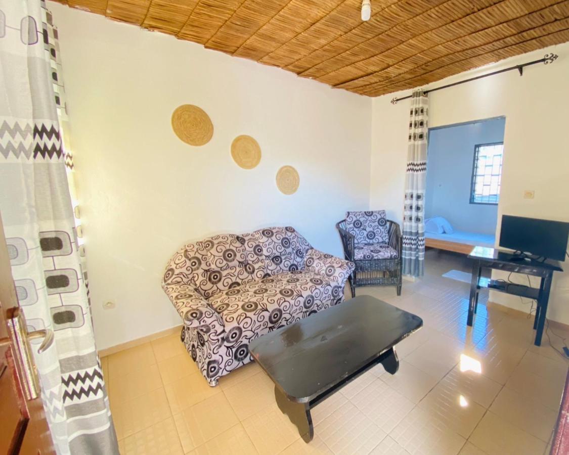 Le Dona Kribi Hotel Bagian luar foto